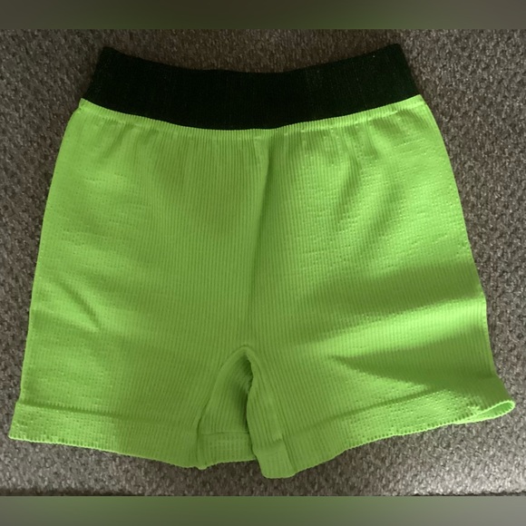 NWOT Free People Movement M/L Happiness Runs Prajna Shorts New - Picture 3 of 7